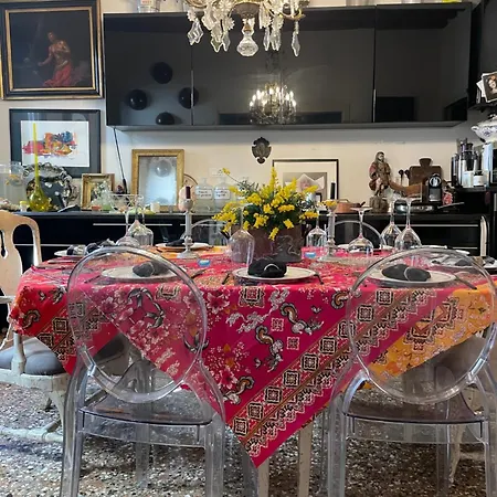 Kwatera prywatna Cats And Antiques In Private Wenecja